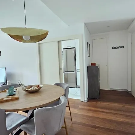 아파트 Downtown Bohemian Charm 푼샬