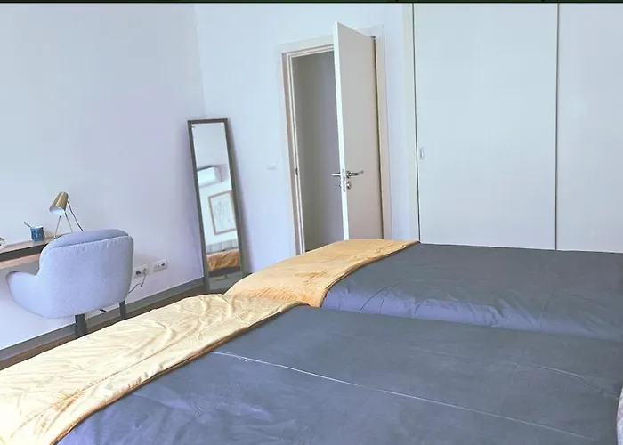 Downtown Bohemian Charm * 푼샬